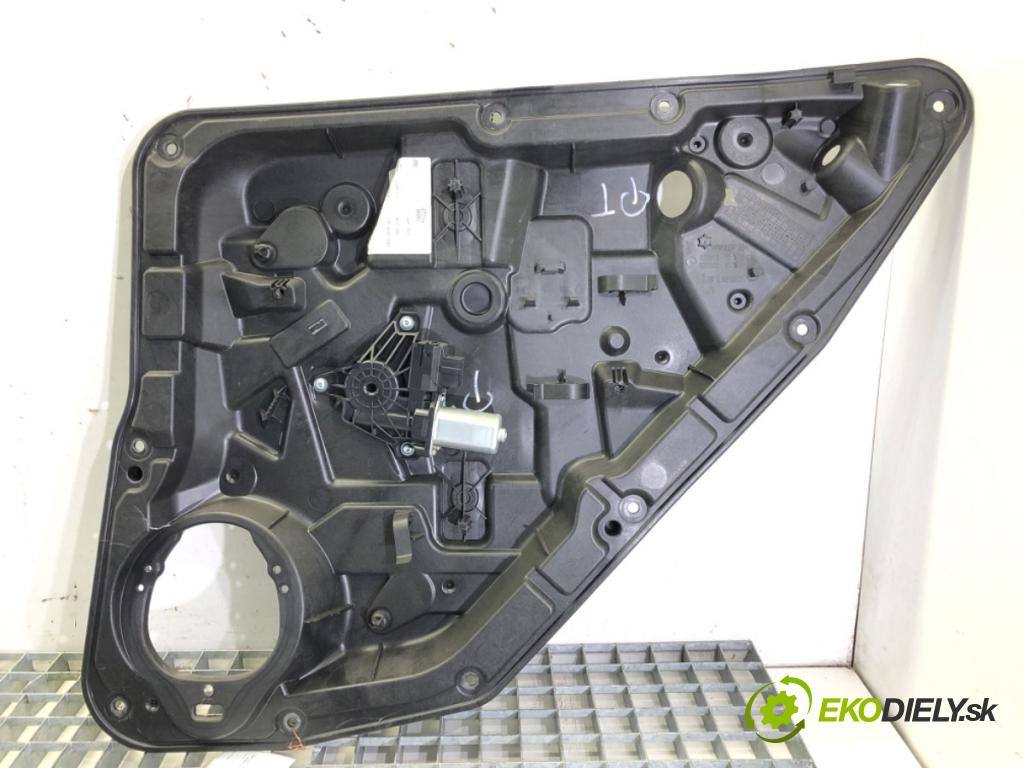 MERCEDES-BENZ KLASA B Sports Tourer (W246, W242) 2011 - 2018    B 180 (246.242) 90 kW [122 KM] benzyna 2011 - 2018  mechanismus okna pravý zadní část 