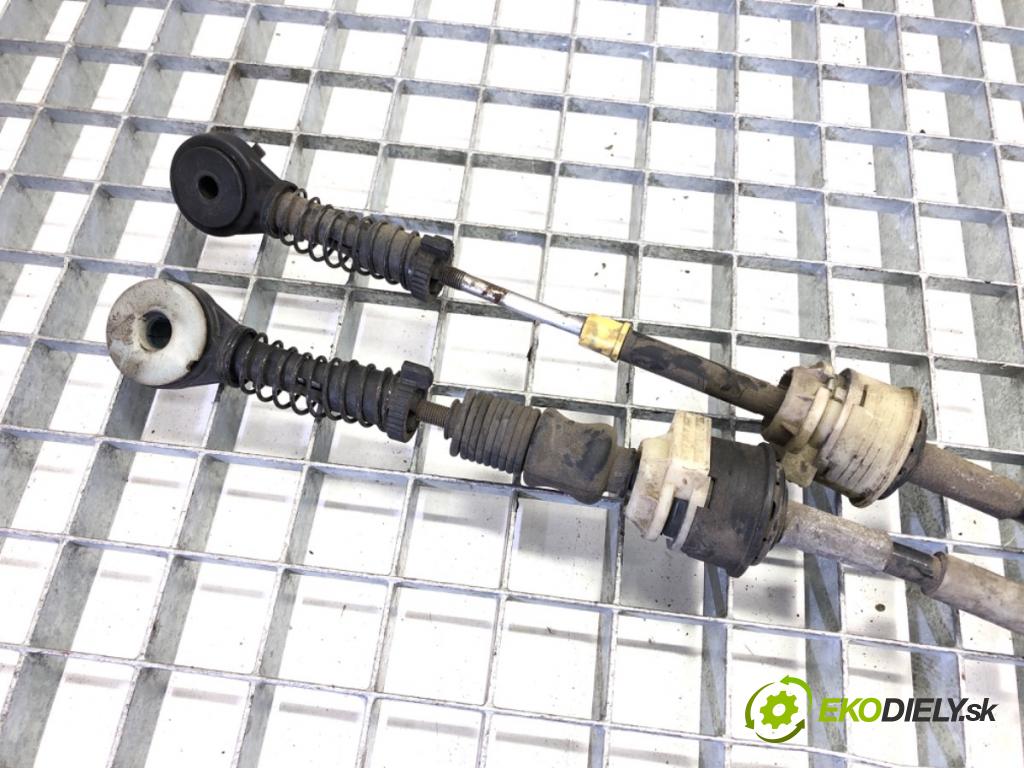 MERCEDES-BENZ KLASA B Sports Tourer (W246, W242) 2011 - 2018    B 180 (246.242) 90 kW [122 KM] benzyna 2011 - 2018  Kulisa A2463600509 (Rýchlostné páky / kulisy)