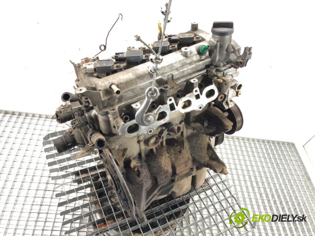 TOYOTA YARIS (_P1_) 1999 - 2005    1.3 (SCP12_, SCP13_) 64 kW [87 KM] benzyna 2002 - 2005  motor 2SZ-FE (Motory (kompletní))