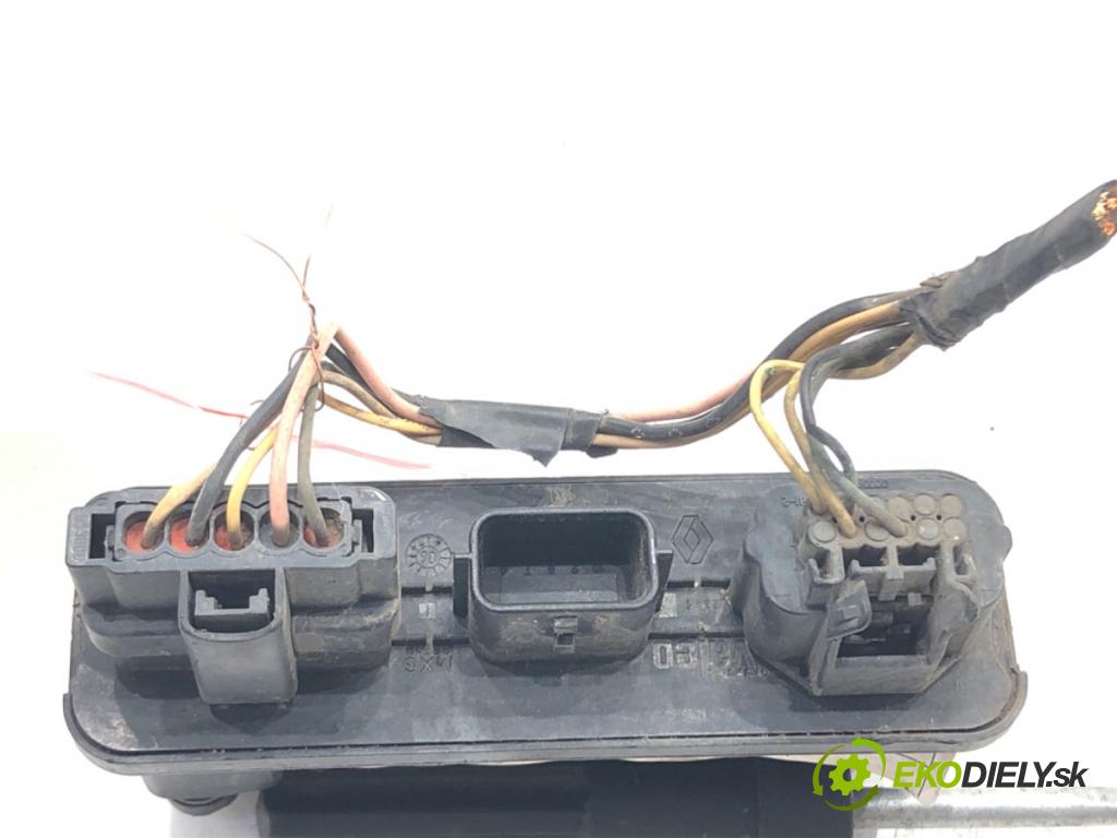 RENAULT MODUS / GRAND MODUS (F/JP0_) 2004 - 2022    1.5 dCi (FP0G, JP0G) 50 kW [68 KM] olej napędowy 2004 - 2022  Modul svetiel 8200261817 (Ostatné)