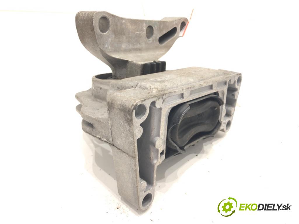 SKODA FABIA III Kombi (NJ5) 2014 - 2022    1.0 TSI 70 kW [95 KM] benzyna 2014 - 2022  AirBag Motor 6C0199262E (Držiaky motora)