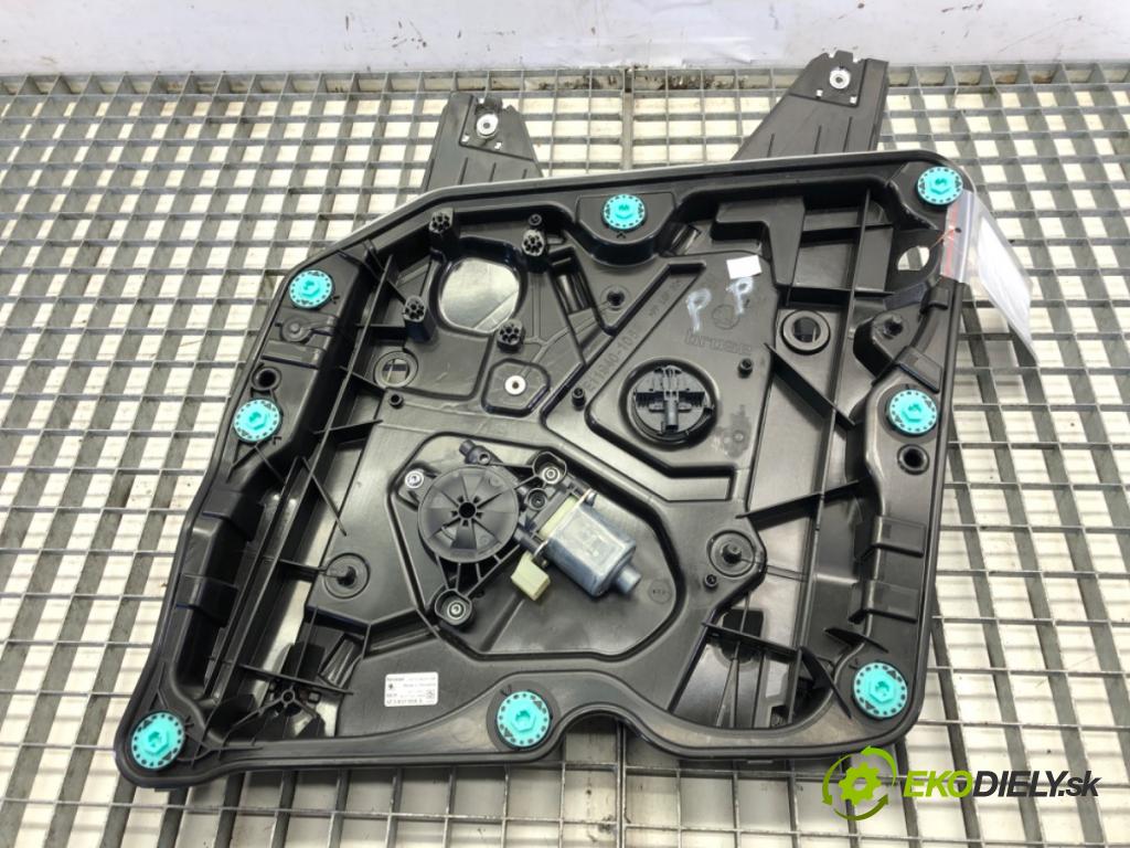 SKODA OCTAVIA IV (NX3, NN3) 2020 - 2022    1.5 TSI 110 kW [150 KM] benzyna 2020 - 2022  mechanismus okna pravý přední část 5Q0959802A