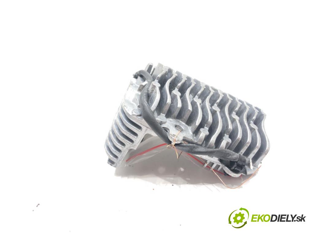 SKODA OCTAVIA IV (NX3, NN3) 2020 - 2022    1.5 TSI 110 kW [150 KM] benzyna 2020 - 2022  Menič LED