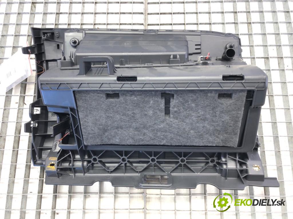 SKODA OCTAVIA IV (NX3, NN3) 2020 - 2022    1.5 TSI 110 kW [150 KM] benzyna 2020 - 2022  Priehradka, kastlík spolujazdca 5E4857103 (Priehradky, kastlíky)