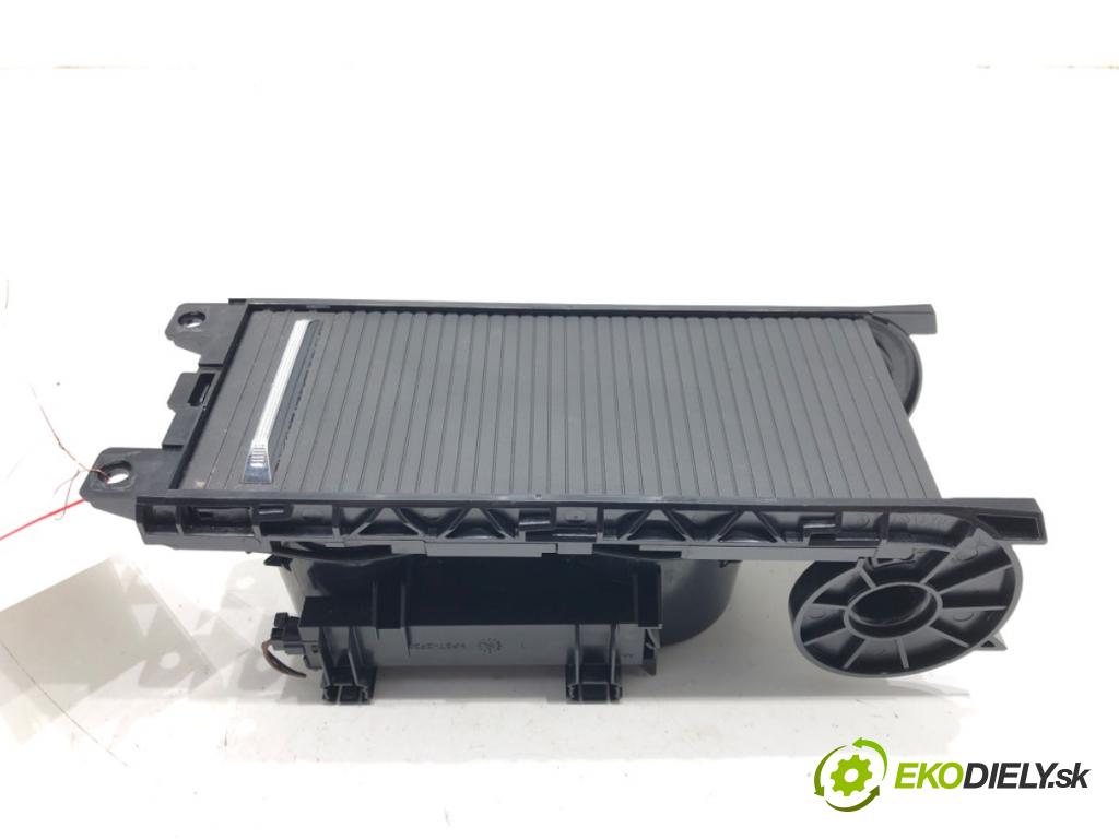 SKODA OCTAVIA IV (NX3, NN3) 2020 - 2022    1.5 TSI 110 kW [150 KM] benzyna 2020 - 2022  Držiak na nápoje 5E3862531A (Úchyty, držiaky na nápoje)