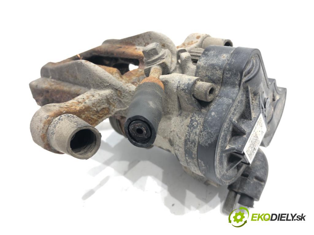 SKODA OCTAVIA IV (NX3, NN3) 2020 - 2022    1.5 TSI 110 kW [150 KM] benzyna 2020 - 2022  Brzdič strmeň pravy zad 5R3615406A
