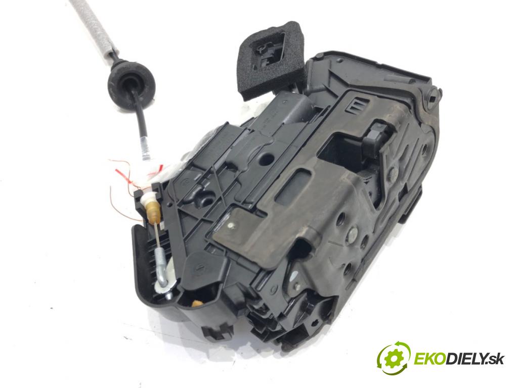 SKODA OCTAVIA IV (NX3, NN3) 2020 - 2022    1.5 TSI 110 kW [150 KM] benzyna 2020 - 2022  zámok dveře pravý přední část 5TB837016B