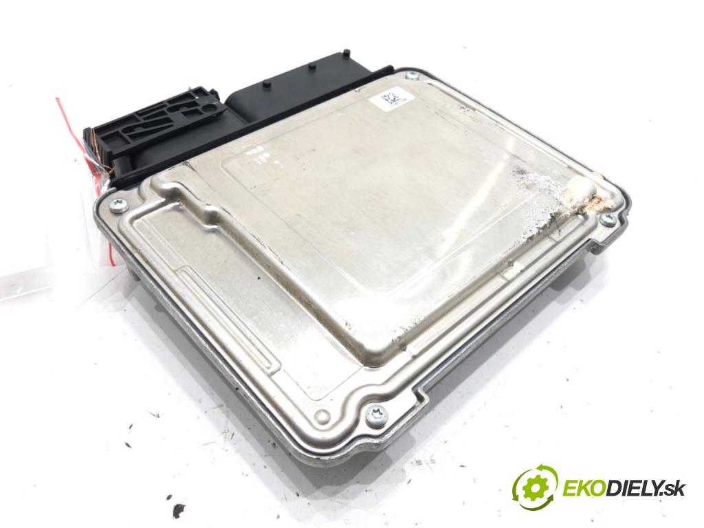 SKODA OCTAVIA IV (NX3, NN3) 2020 - 2022    1.5 TSI 110 kW [150 KM] benzyna 2020 - 2022  riadiaca jednotka Motor 05E907309D (Riadiace jednotky)