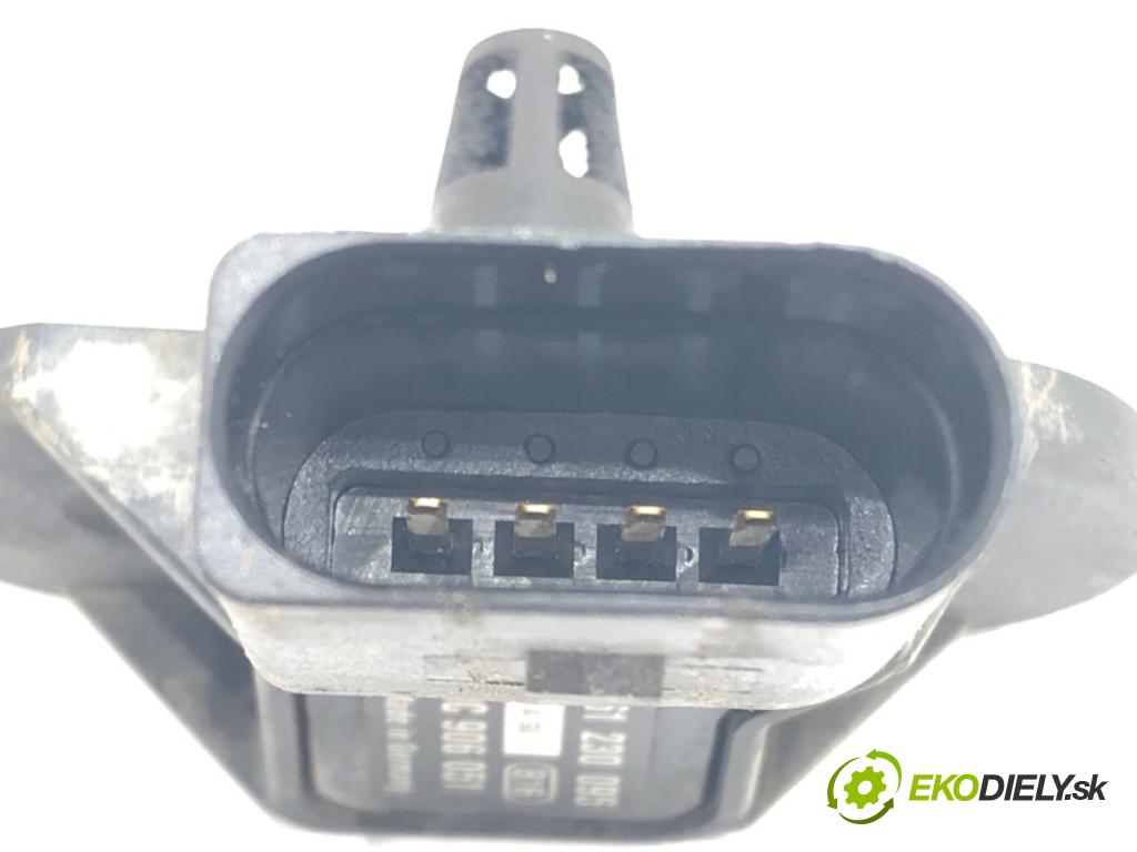 VW POLO (9N_, 9A_) 2001 - 2014    1.4 16V 55 kW [75 KM] benzyna 2001 - 2008  Váha vzduchu 0261230095 (Váhy vzduchu)