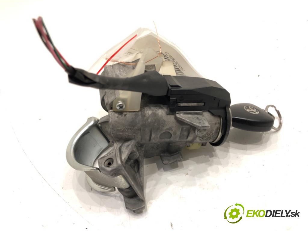 TOYOTA AURIS (_E15_) 2006 - 2012    1.4 D-4D (NDE150_) 66 kW [90 KM] olej napędowy 2007 - 2012  spinačka N0502638/639 (Spínacie skrinky a kľúče)