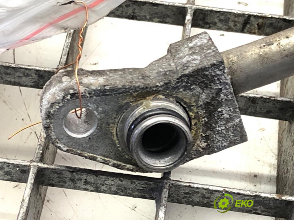 TOYOTA AURIS (_E15_) 2006 - 2012    1.4 D-4D (NDE150_) 66 kW [90 KM] olej napędowy 2007 - 2012  rúrka klimatizácie  (Rúrky klimatizácie)