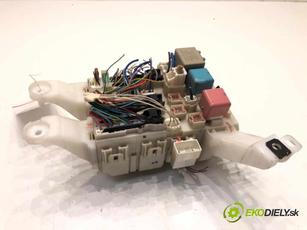 TOYOTA AURIS I liftback 2008 66 kW 1.4 D-4D (NDE150_) 1364 modul BSI 82730-02130-A (Pojistková skříňka)