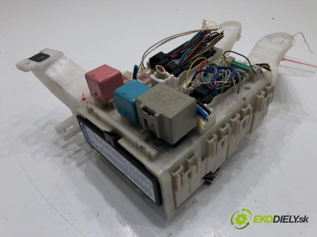 TOYOTA AURIS I liftback 2008 66 kW 1.4 D-4D (NDE150_) 1364 modul BSI 82730-02130-A (Pojistková skříňka)