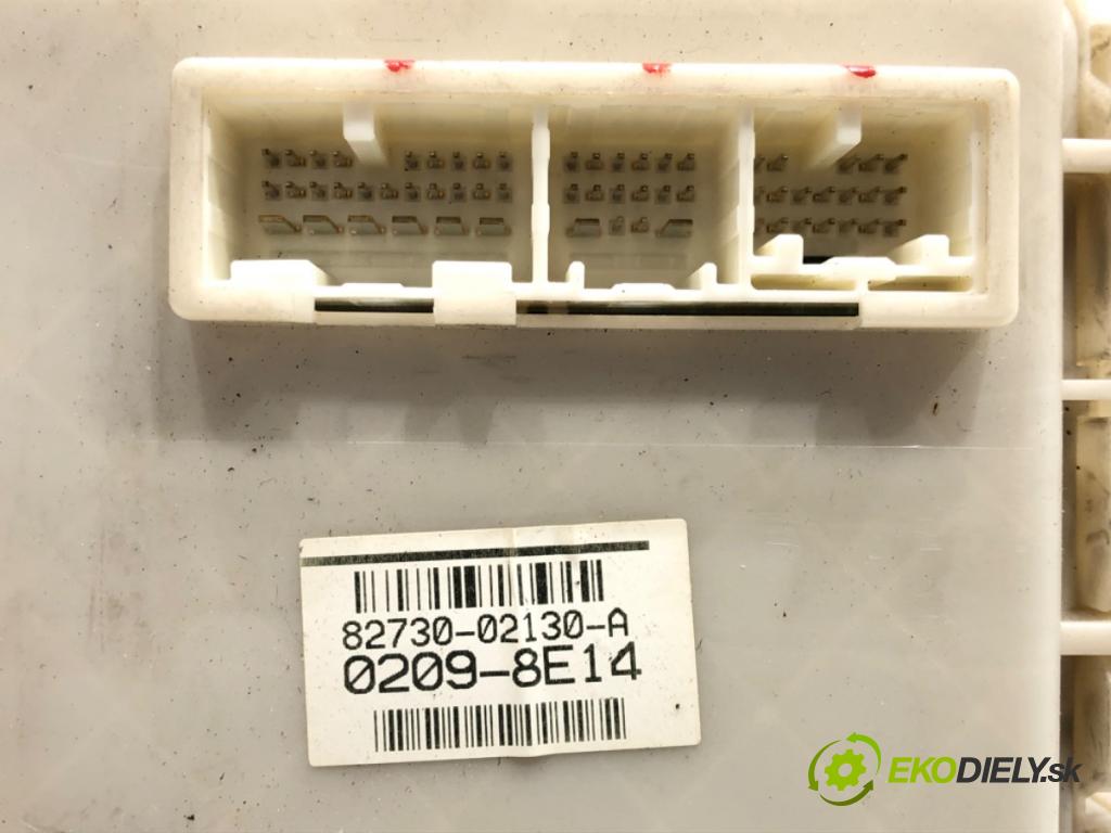 TOYOTA AURIS (_E15_) 2006 - 2012    1.4 D-4D (NDE150_) 66 kW [90 KM] olej napędowy 2007 - 2012  modul BSI 82730-02130-A (Pojistkové skříňky)