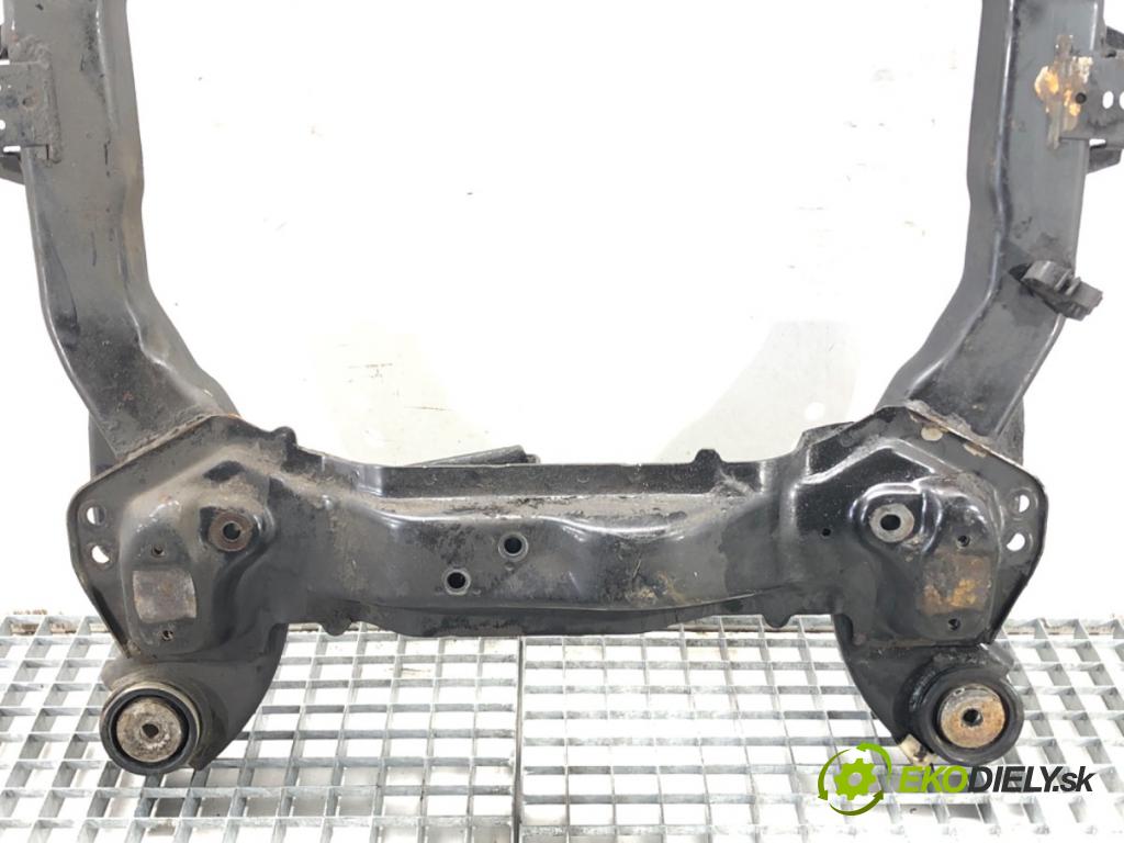 OPEL SIGNUM liftback (Z03) 2003 - 2008    2.2 DTI (F48) 92 kW [125 KM] olej napędowy 2003 - 2004  výztuha pod motor  (Výztuhy přední)