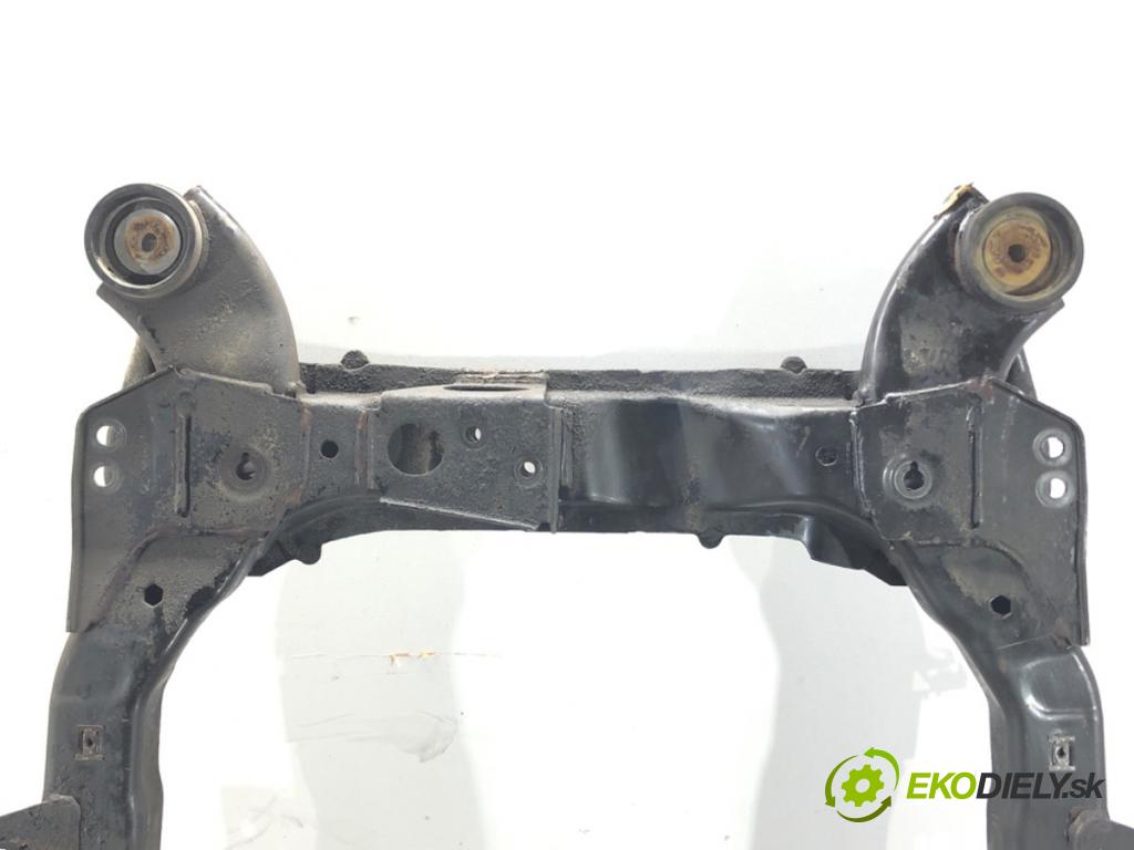 OPEL SIGNUM liftback (Z03) 2003 - 2008    2.2 DTI (F48) 92 kW [125 KM] olej napędowy 2003 - 2004  výztuha pod motor  (Výztuhy přední)