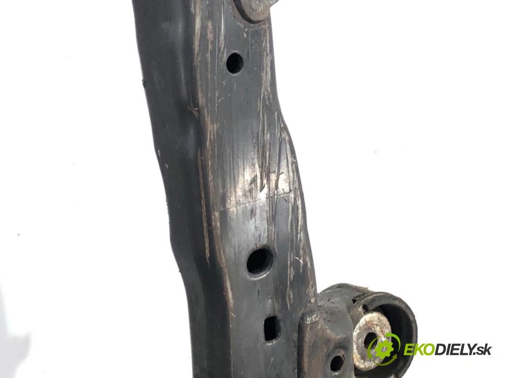 OPEL SIGNUM liftback (Z03) 2003 - 2008    2.2 DTI (F48) 92 kW [125 KM] olej napędowy 2003 - 2004  výztuha pod motor  (Výztuhy přední)