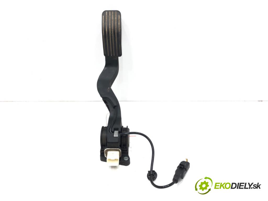 CITROEN C4 I (LC_) 2004 - 2014    2.0 16V 100 kW [136 KM] benzyna 2004 - 2007  Potenciometer plynu  (Pedále)