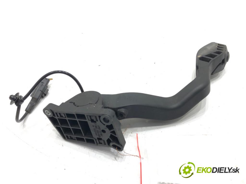 CITROEN C4 I (LC_) 2004 - 2014    2.0 16V 100 kW [136 KM] benzyna 2004 - 2007  Potenciometer plynu  (Pedále)