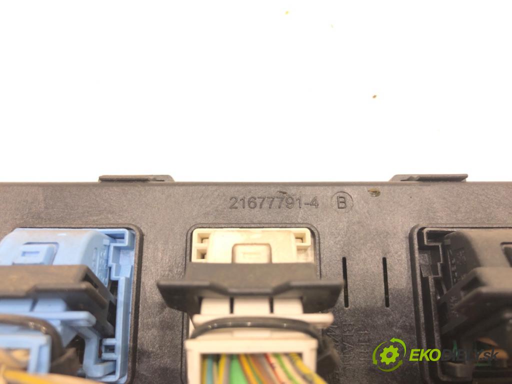 CITROEN C4 I (LC_) 2004 - 2014    2.0 16V 100 kW [136 KM] benzyna 2004 - 2007  modul BSI 21677791-4 (Pojistkové skříňky)
