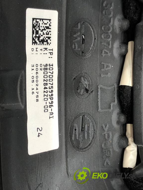 DS DS 5 (KF_) 2015 - 2018    1.6 THP 210 155 kW [210 KM] benzyna 2015 - 2018  Volant 98002842ZQ (Volanty)