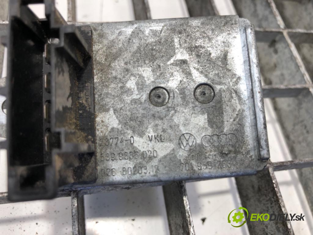 VW TRANSPORTER IV Autobus (70B, 70C, 7DB, 7DK, 70J, 70K, 7DC, 7 1990 - 2004    2.4 D 57 kW [78 KM] olej napędowy 1990 - 1998  Odpor, rezistor kúrenia vzduchu  (Odpory (rezistory) kúrenia)