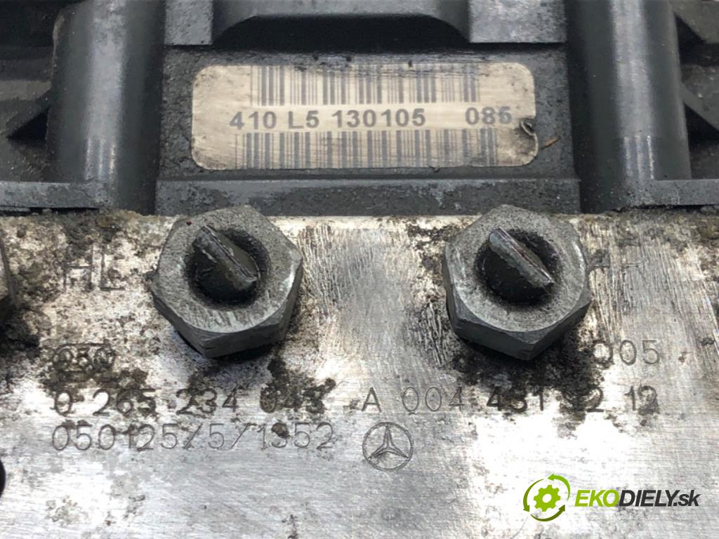 MERCEDES-BENZ KLASA A (W169) 2004 - 2012    A 180 CDI (169.007, 169.307) 80 kW [109 KM] olej napędowy 2004 - 2012  pumpa ABS 0265950322 (Pumpy brzdové)