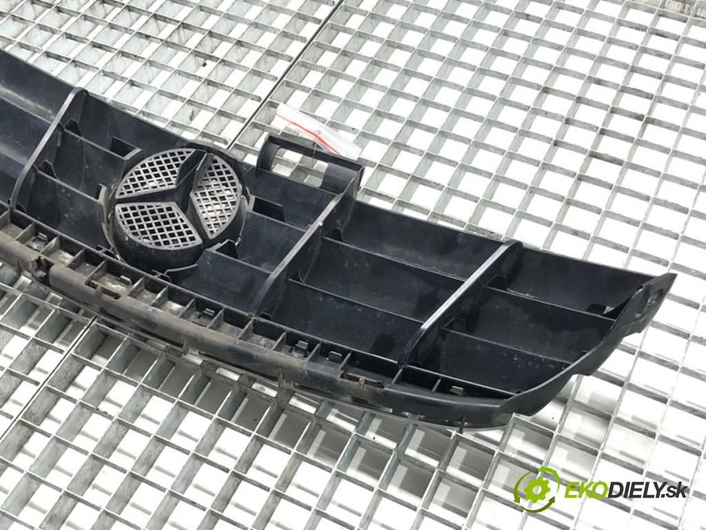 MERCEDES-BENZ KLASA A (W169) 2004 - 2012    A 180 CDI (169.007, 169.307) 80 kW [109 KM] olej napędowy 2004 - 2012  mřížka maska A1698850074 (Mřížky (masky) chladičů)