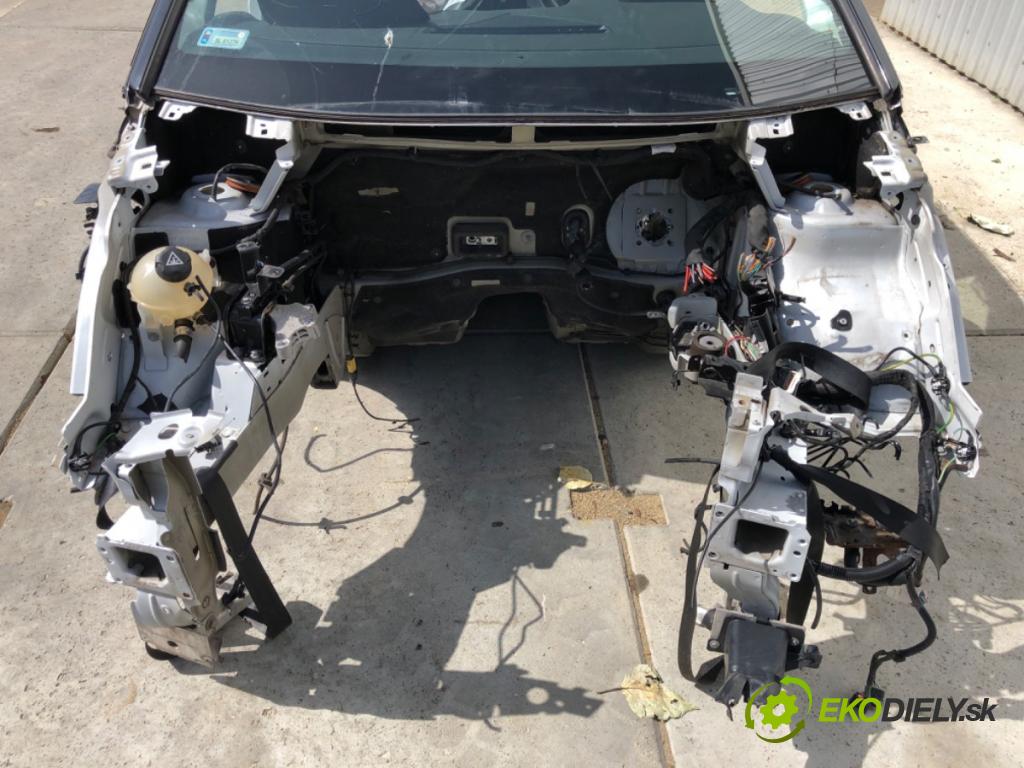 DS DS 5 (KF_) 2015 - 2018    1.6 THP 210 155 kW [210 KM] benzyna 2015 - 2018  KAROSERIA ČTVRŤÁK levá strana pravá prahy střecha PANORÁMA