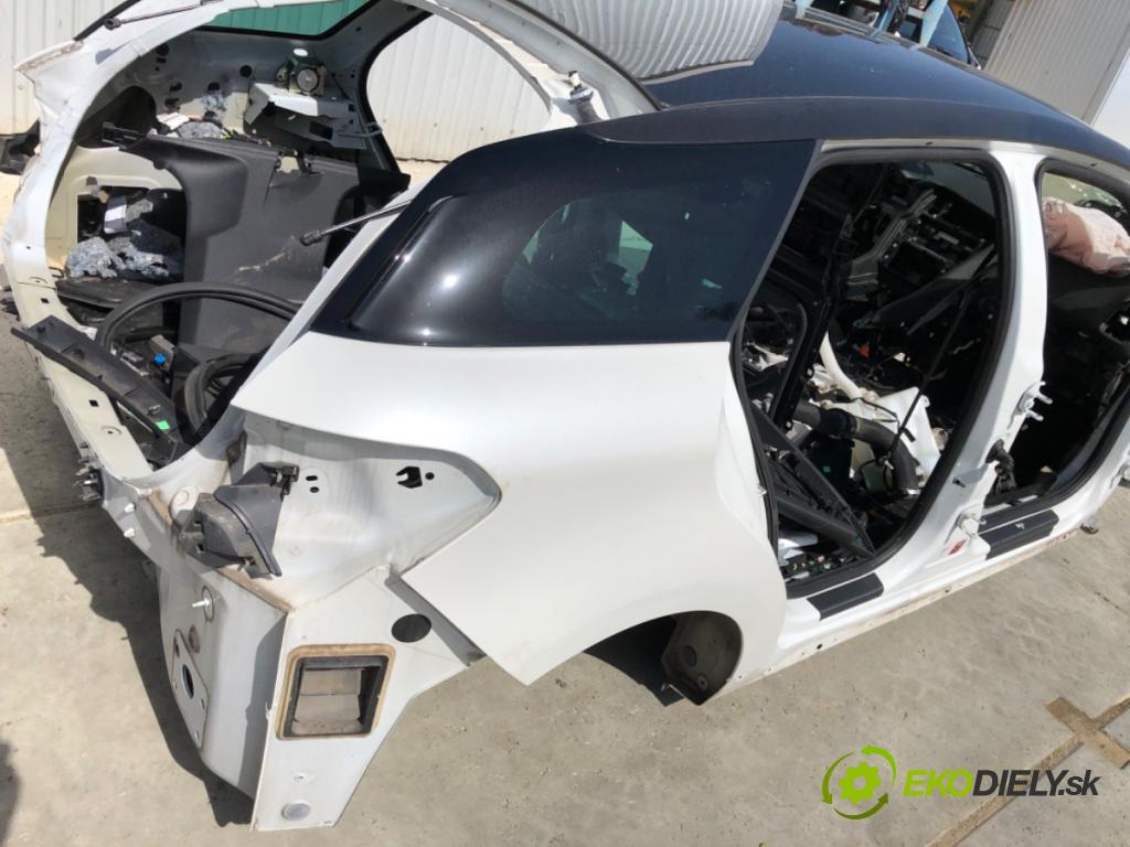 DS DS 5 (KF_) 2015 - 2018    1.6 THP 210 155 kW [210 KM] benzyna 2015 - 2018  KAROSERIA ČTVRŤÁK levá strana pravá prahy střecha PANORÁMA