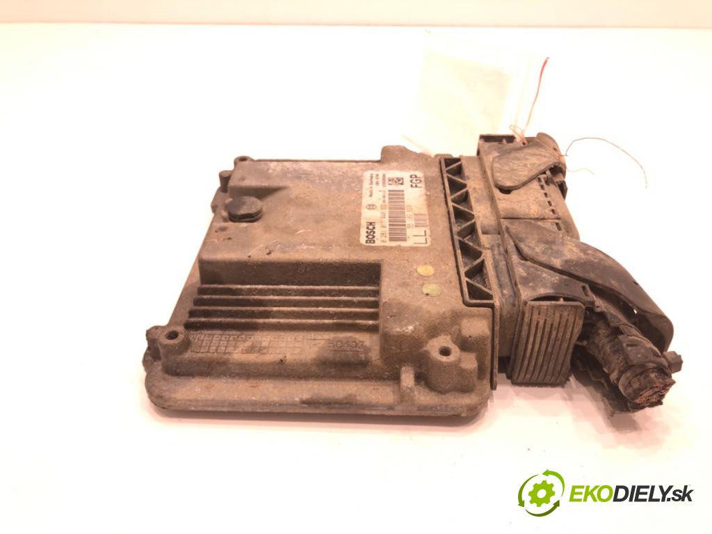 OPEL VECTRA C GTS (Z02) 2002 - 2009    1.9 CDTI (F68) 110 kW [150 KM] olej napędowy 2004 - 2008  riadiaca jednotka Motor 0281011448 (Riadiace jednotky)