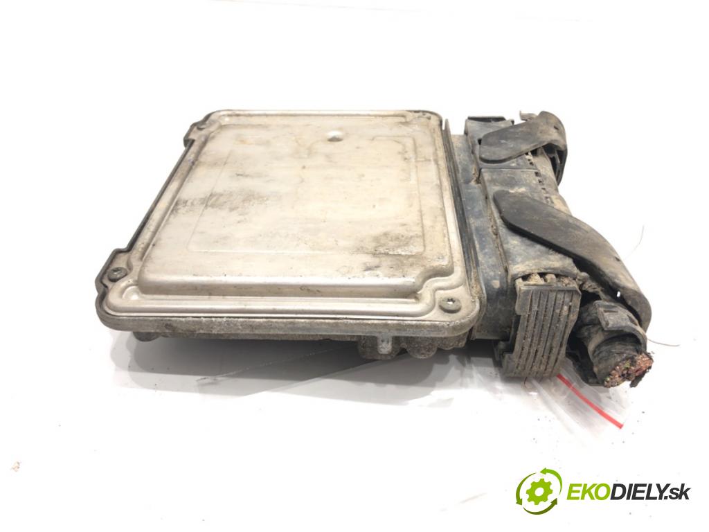 OPEL VECTRA C GTS (Z02) 2002 - 2009    1.9 CDTI (F68) 110 kW [150 KM] olej napędowy 2004 - 2008  riadiaca jednotka Motor 0281011448 (Riadiace jednotky)