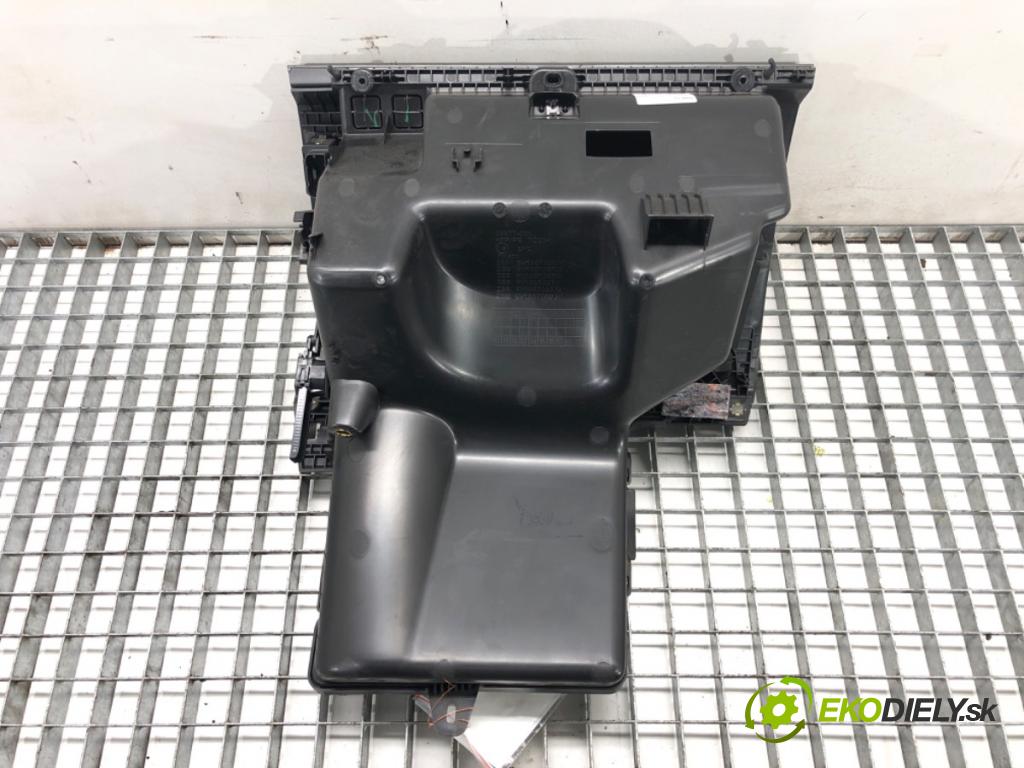 SKODA FABIA III Kombi (NJ5) 2014 - 2022    1.0 44 kW [60 KM] benzyna 2014 - 2022  Priehradka, kastlík spolujazdca  (Priehradky, kastlíky)