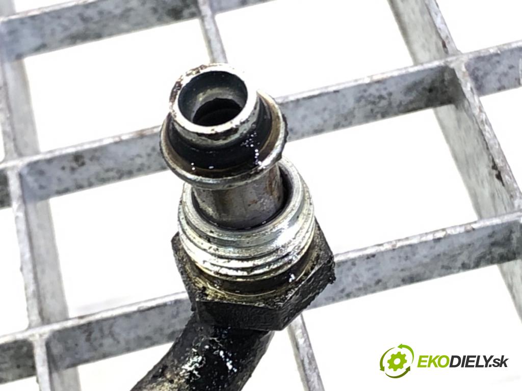 MERCEDES-BENZ KLASA E (W210) 1995 - 2003    E 300 D (210.020) 100 kW [136 KM] olej napędowy 1995 - 1997  hadica servočerpadlo  (Rúrky, hadice servočerpadla)