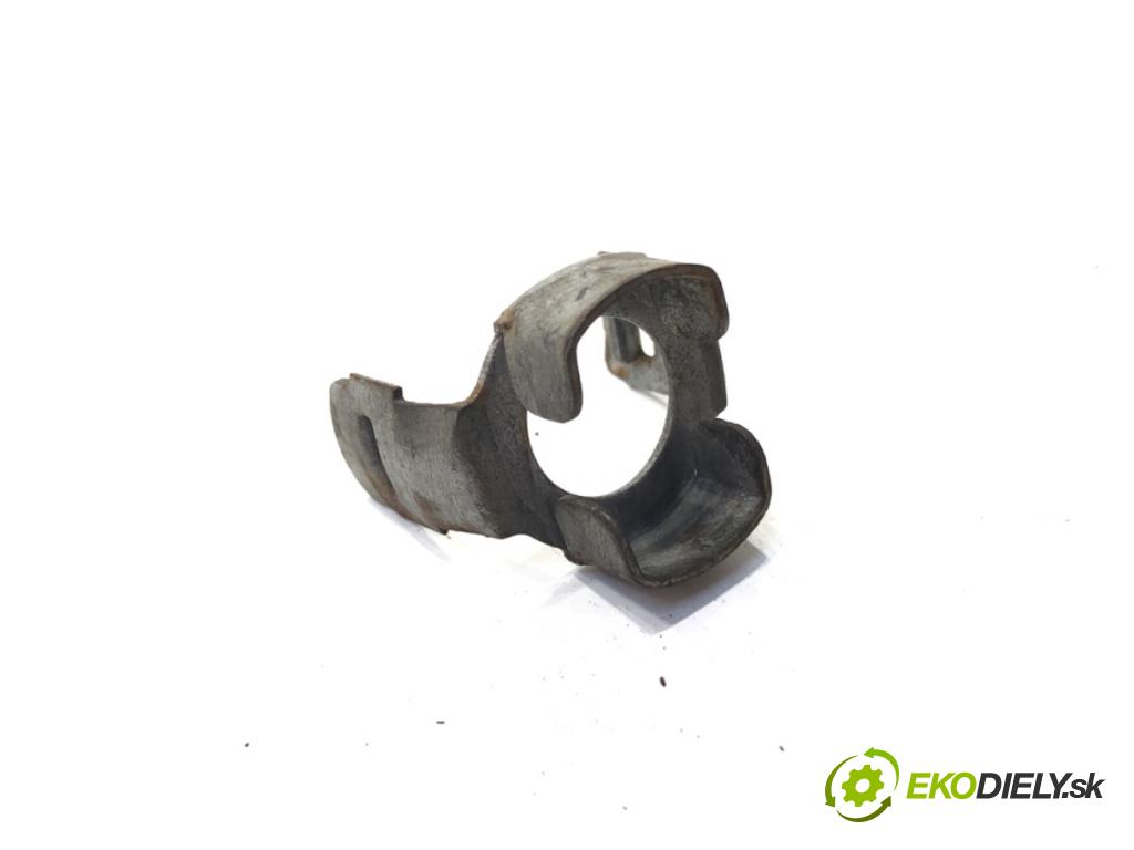 MERCEDES-BENZ KLASA E (W210) 1995 - 2003    E 300 D (210.020) 100 kW [136 KM] olej napędowy 1995 - 1997  znak LOGO: značky přední část