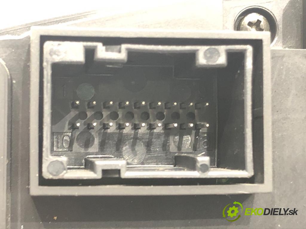 FIAT CROMA (194_) 2005 - 2022    1.9 D Multijet (194AXC1B, 194AXC12) 110 kW [150 KM] olej napędowy 2005 - 2011  Prístrojovka 51735924 (Prístrojové dosky, displeje)