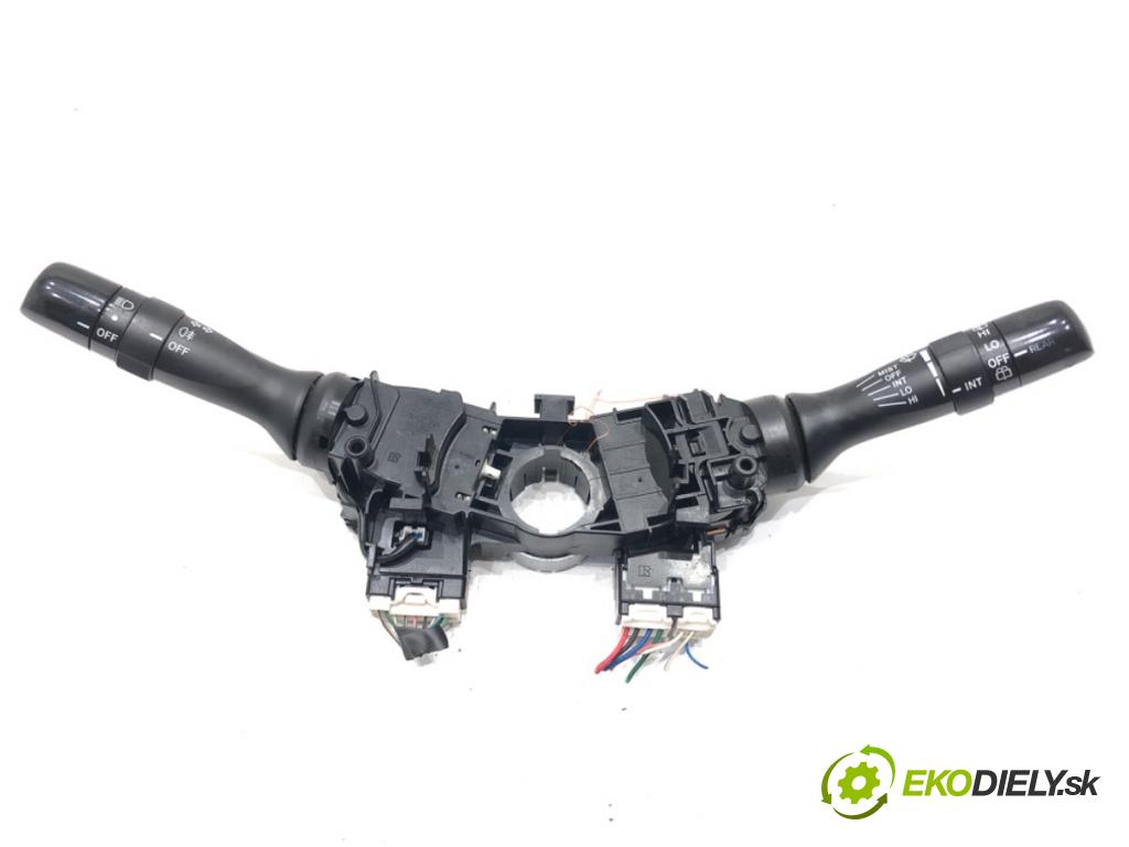 TOYOTA AURIS (_E15_) 2006 - 2012    1.4 D-4D (NDE150_) 66 kW [90 KM] olej napędowy 2007 - 2012  Prepínač kombinovaný 02300-17F246 (Prepínače, spínače, tlačidlá a ovládače kúrenia)
