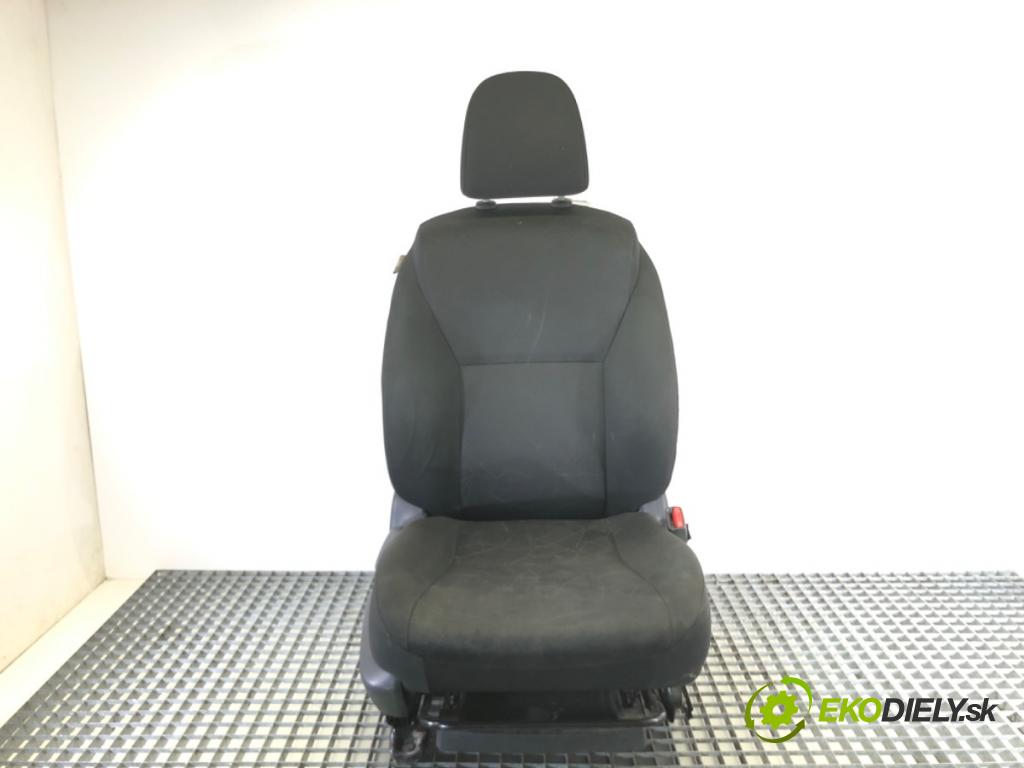 TOYOTA AURIS (_E15_) 2006 - 2012    1.4 D-4D (NDE150_) 66 kW [90 KM] olej napędowy 2007 - 2012  Sedadlo pravy predný 