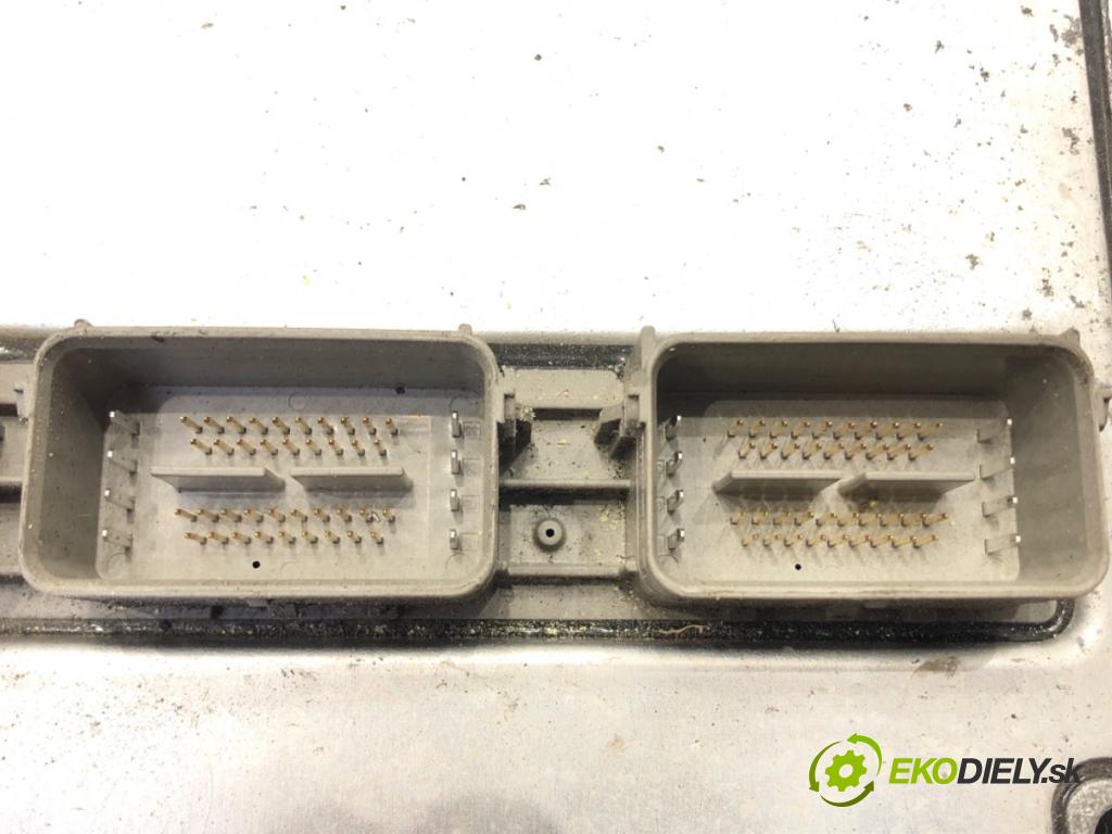 FORD FOCUS C-MAX (DM2) 2003 - 2007    1.8 92 kW [125 KM] benzyna 2004 - 2007  riadiaca jednotka Motor 5M51-12A650-RD (Riadiace jednotky)