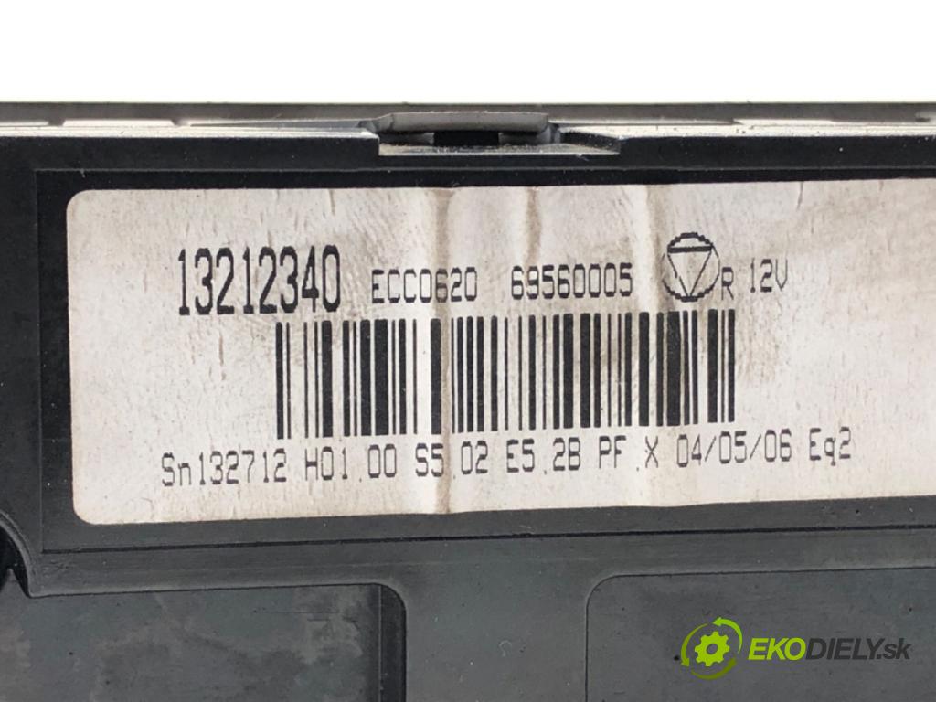 OPEL VECTRA C Kombi (Z02) 2003 - 2009    1.9 CDTI (F35) 110 kW [150 KM] olej napędowy 2004 - 2008  Panel ovládania kúrenia 13212340 (Prepínače, spínače, tlačidlá a ovládače kúrenia)