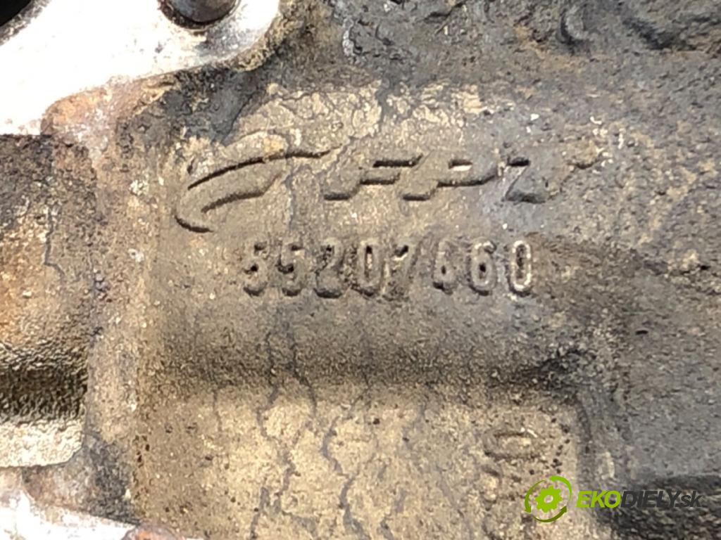 OPEL ZAFIRA B Nadwozie pełne/minivan (A05) 2005 - 2015    1.9 CDTI VAN (M75) 88 kW [120 KM] olej napędowy 2005 - 2015  Hlava valcov 55207460 (Hlavy valcov)