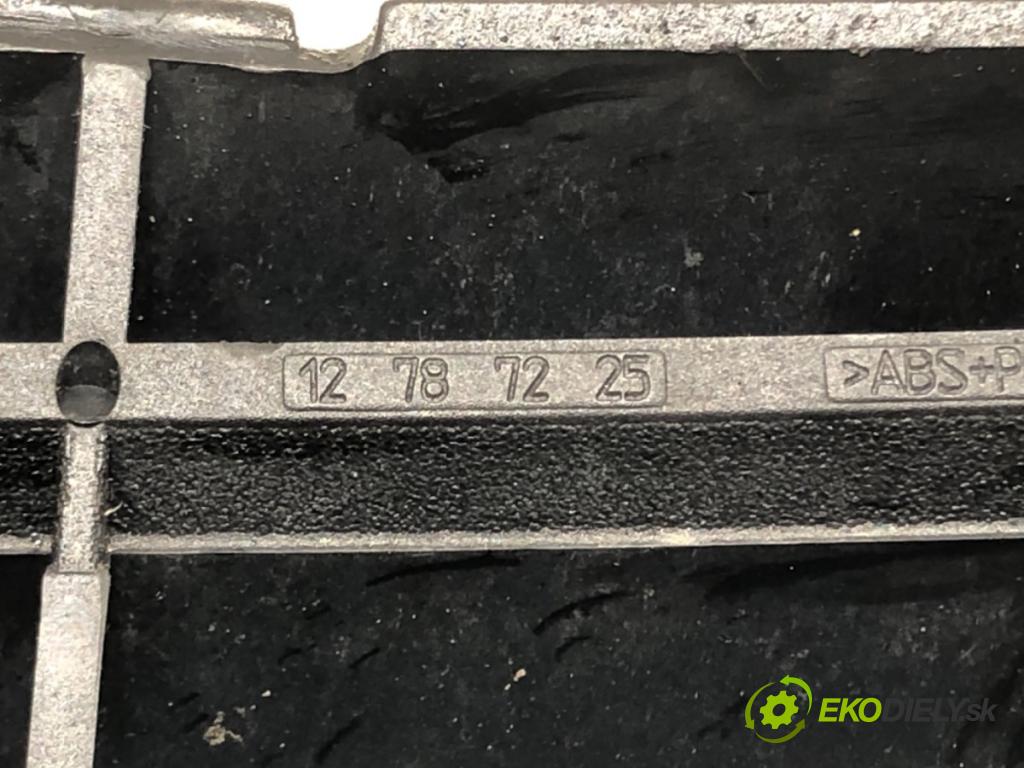 SAAB 9-3 (YS3F, E79, D79, D75) 2002 - 2015    2.0 t 129 kW [175 KM] benzyna 2002 - 2015  mřížka maska 12787225 12787224 (Mřížky (masky) chladičů)