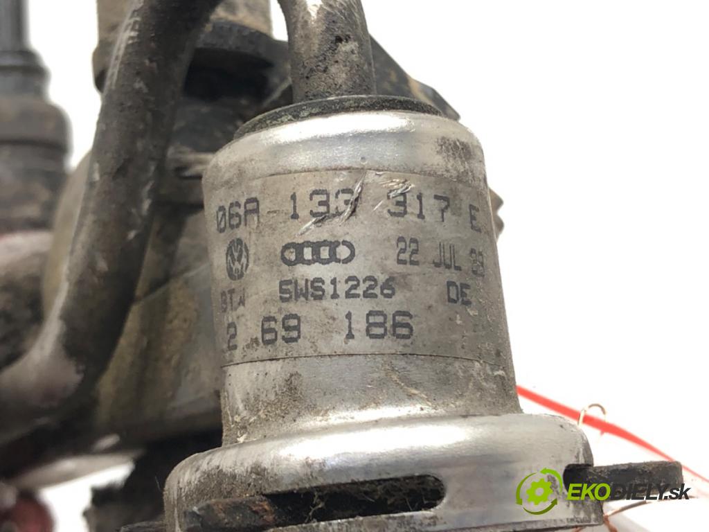 VW GOLF IV (1J1) 1997 - 2008    1.8 4motion 92 kW [125 KM] benzyna 1998 - 2005  Lišta vstrekovacia 06A133317E (Vstrekovacie lišty)