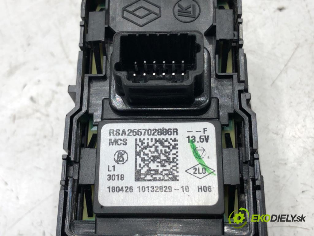 RENAULT CLIO IV (BH_) 2012 - 2022    1.2 16V 54 kW [73 KM] benzyna 2012 - 2022  Prepínač okien 255702886R (Prepínače, spínače, tlačidlá a ovládače kúrenia)