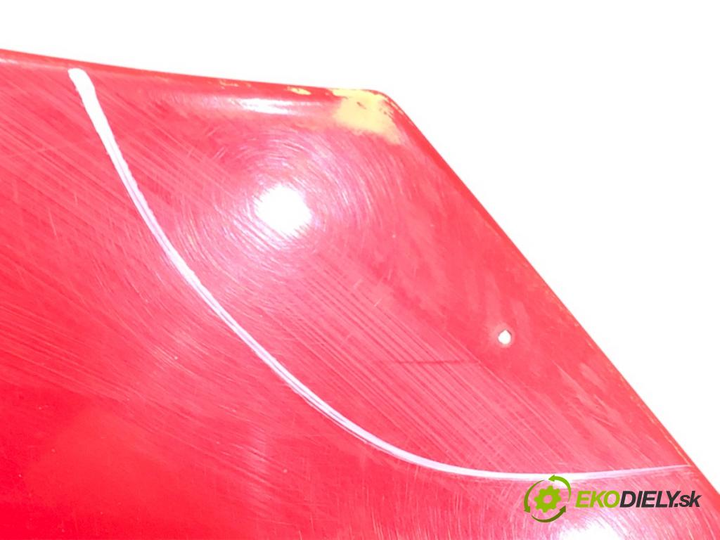 TOYOTA YARIS (_P1_) 1999 - 2005    1.0 (SCP10_) 50 kW [68 KM] benzyna 1999 - 2005  kapota  (Kapoty)