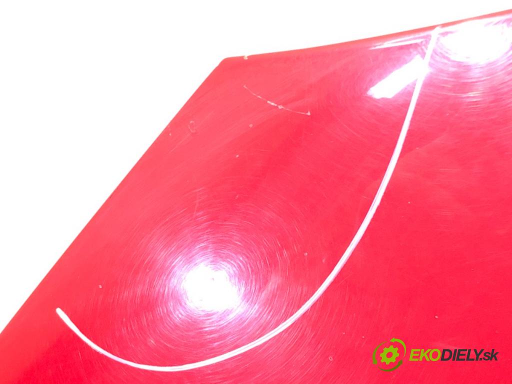 TOYOTA YARIS (_P1_) 1999 - 2005    1.0 (SCP10_) 50 kW [68 KM] benzyna 1999 - 2005  kapota  (Kapoty)