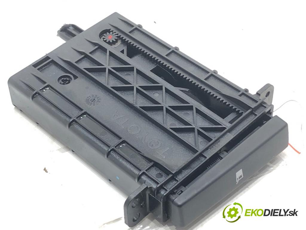 TOYOTA AVENSIS Kombi (_T25_) 2003 - 2008    2.0 D-4D (CDT250_) 85 kW [116 KM] olej napędowy 2003 - 2008  Držiak na nápoje  (Úchyty, držiaky na nápoje)