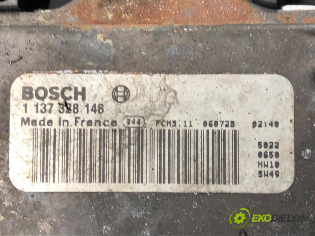 FORD FOCUS II (DA_, HCP, DP) 2004 - 2013    1.6 TDCi 66 kW [90 KM] olej napędowy 2005 - 2012  Ventilátor chladiča 1137328148 (Ventilátory)