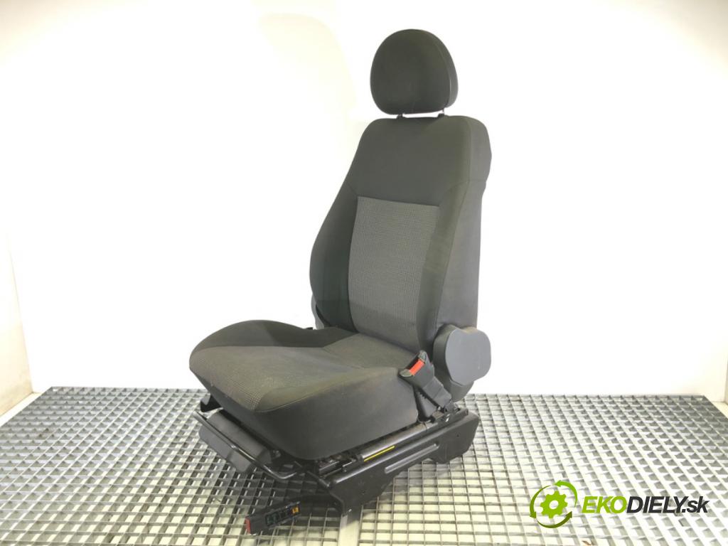 OPEL MERIVA A nadwozie wielkoprzestrzenne (MPV) (X03) 2003 - 2010    1.7 CDTI (E75) 74 kW [100 KM] olej napędowy 2003 - 2010  Sedadlo pravy predný