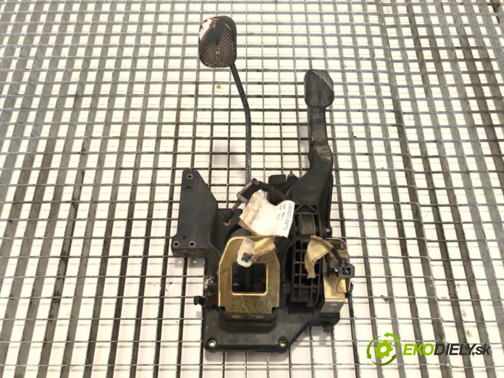 CITROEN JUMPER Autobus (244, Z_) 2002 - 2022    2.2 HDi 74 kW [101 KM] olej napędowy 2002 - 2022  PEDÁL:  (Pedále)